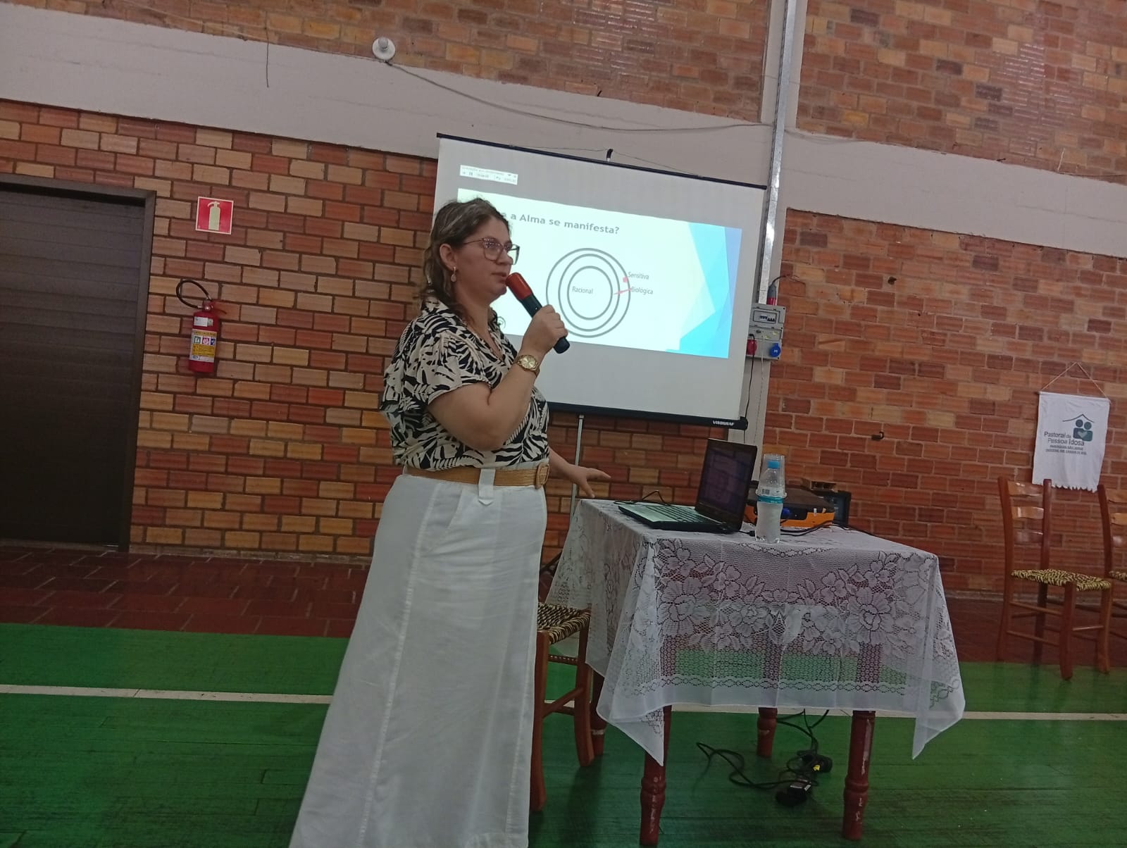 Treinamento de lideranças da Pastoral do Idoso em São Jorge